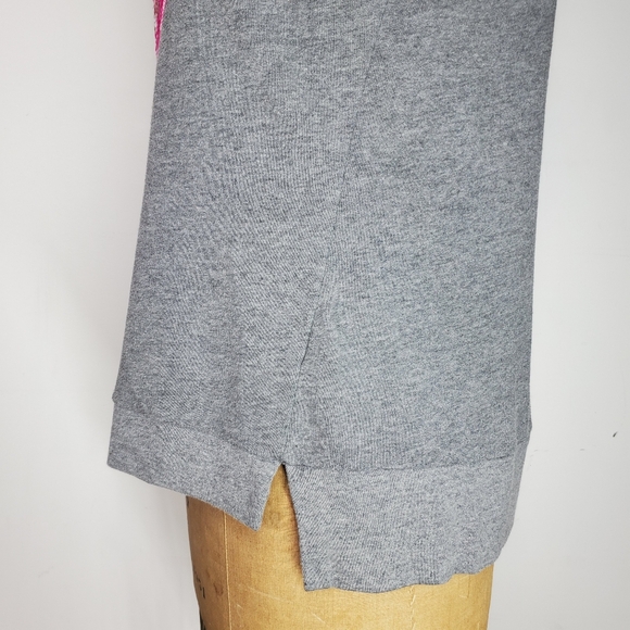 Juicy Couture M/L Sweatshirt Terry Heather Gray Sequin Lips Kiss Long Sleeve - Picture 7 of 10